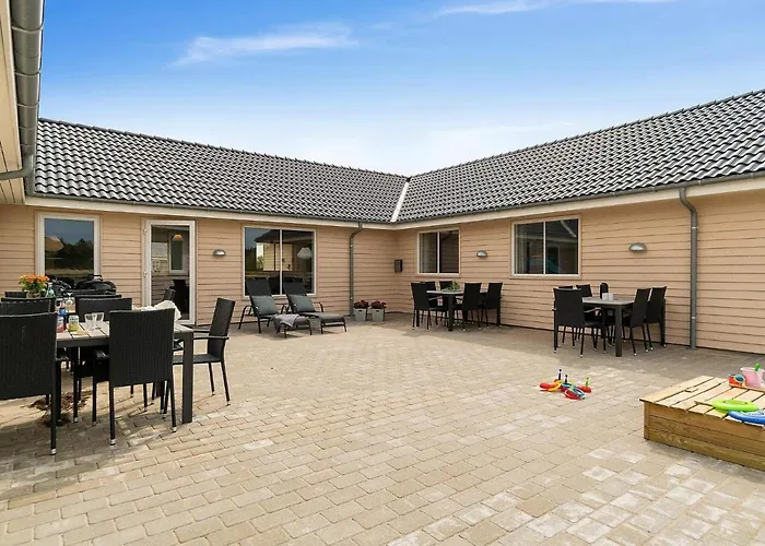 Luxury Retreat By Houstrup - By Traum *